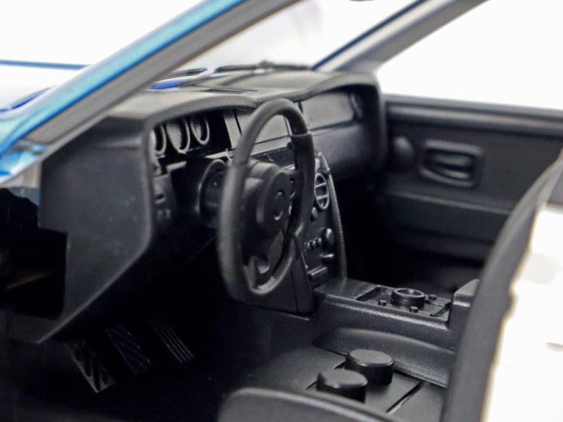 5a79c5c62a6b1a706ba8f613c93945df